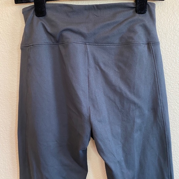 Spanx Assets Red Hot Label Leggings Gray Size L - Picture 6 of 9